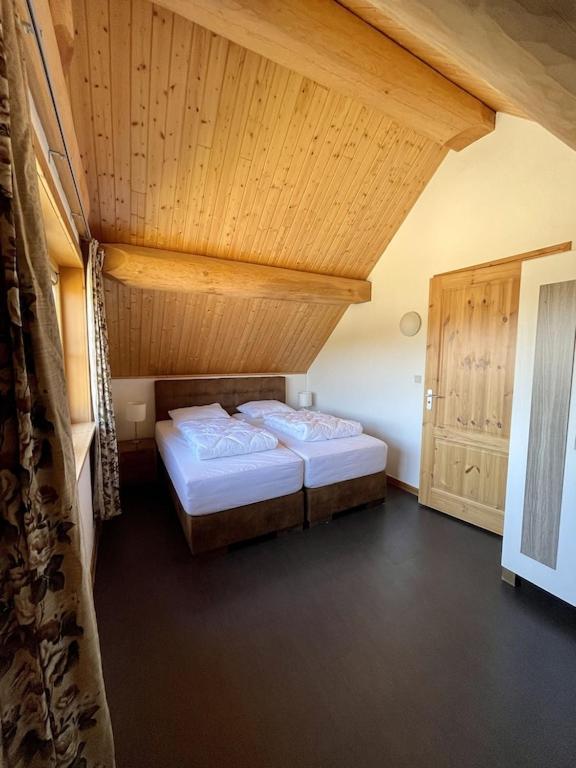 Unieke Houten Villa Met Sauna In Twente - 5P Den Ham ภายนอก รูปภาพ